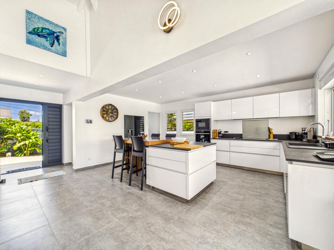 19.Location villa piscine Saint François Guadeloupe_Cuisine